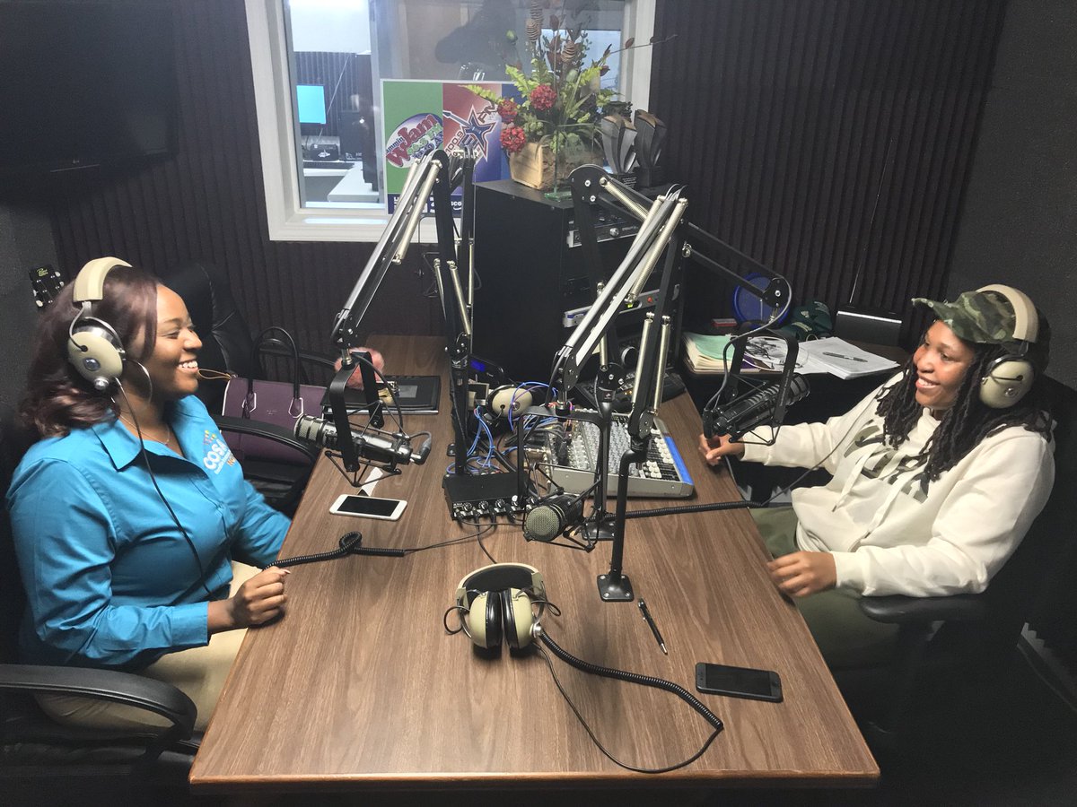 DCHopeDealers's tweet photo. DFC is glad to have Satavia Mann, Project Director of the TEEN Direct Project with us on the Hope Show. We had a blast learning so much from her and about her work with C.O.S.A.(Council on Substance Abuse). Tune In Every 2nd Tuesday @ 9AM On WJAM 96.3 https://t.co/jvXUptH07K