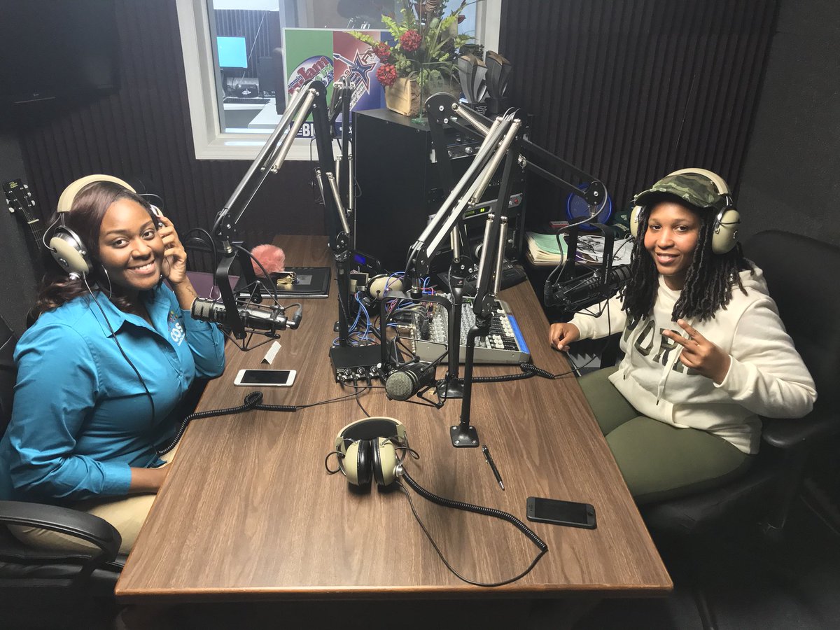 DCHopeDealers's tweet photo. DFC is glad to have Satavia Mann, Project Director of the TEEN Direct Project with us on the Hope Show. We had a blast learning so much from her and about her work with C.O.S.A.(Council on Substance Abuse). Tune In Every 2nd Tuesday @ 9AM On WJAM 96.3 https://t.co/jvXUptH07K