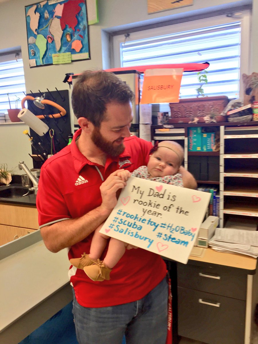 bccespedes's tweet photo. How does a girl grow up to be a scientist? #scubadiving #oceanclassroom @MDCPSSTEAM @MDCPSAcademics @MBSHPTSA @MrSalisburyMBSH @salisburydljk8 @MDCPSSci https://t.co/7uNRe5V15H