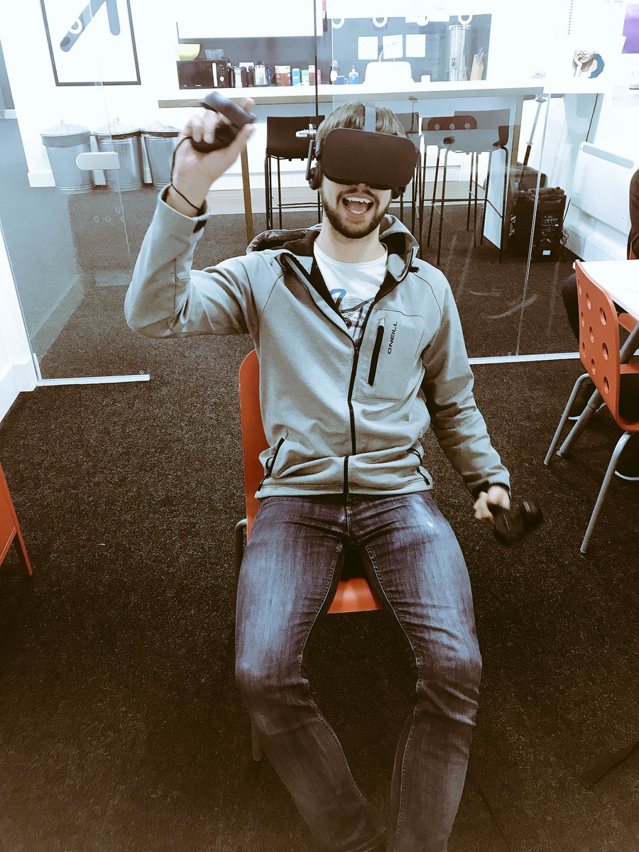 virtualreform's tweet photo. Testing out @vTimeNet 👌🏻@yoyodesign  #vtime #virtualreality #vtime https://t.co/WITHhKDz7A