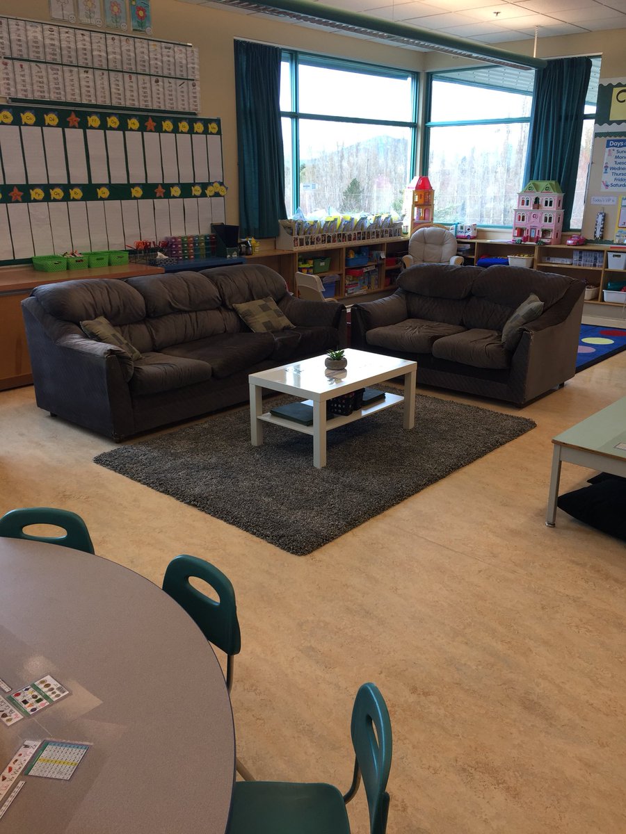 MrsHamilton8's tweet photo. Innovative Learning Environment project focusing on student centered learning #SD23 #sd23learns #sharingandcollaborating #flexibleseating https://t.co/9FJLcjZacF