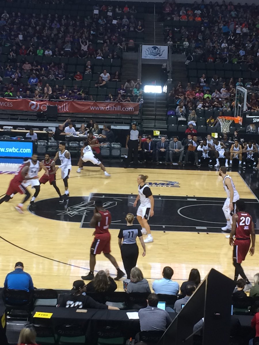 msiprincipal's tweet photo. MSI choir did a great job with their performance today at the Austin Spurs game. https://t.co/zJoAXqPnPE