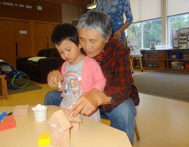 EarlyONWR's tweet image. Practicing our #problemsolving #spatialrelationships and #communication @OEYCinfo Erbsville Centre #earlyyearsmatters #earlyyearsWR