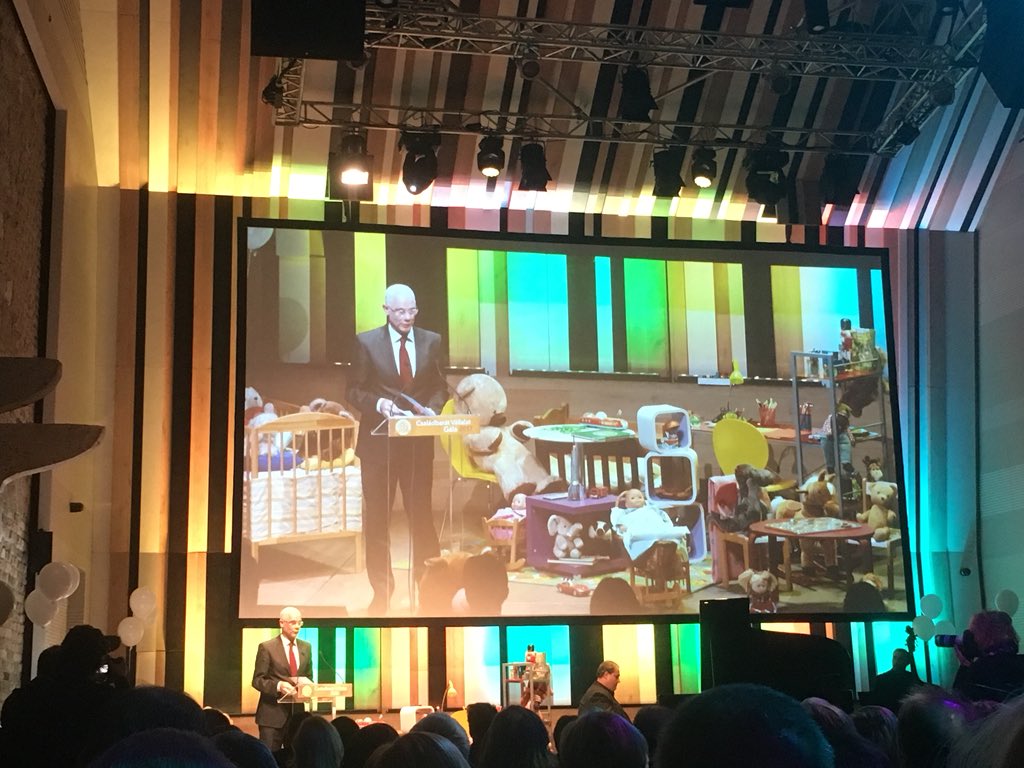 eva__marton's tweet photo. Balog Zoltan (Minister of Human Capcities) taliking about importance of family friendly employer activities #geworkingparents @NovakKatalin https://t.co/4scYTT35iP