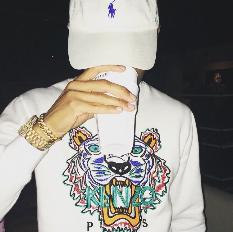 Real_AziFresh's tweet image. Henny in my cup to ease the pain for all the Soldiers i lost..
R.I️.P #Mac #Reeree #JTee #Shine #Chris #BigTuc..