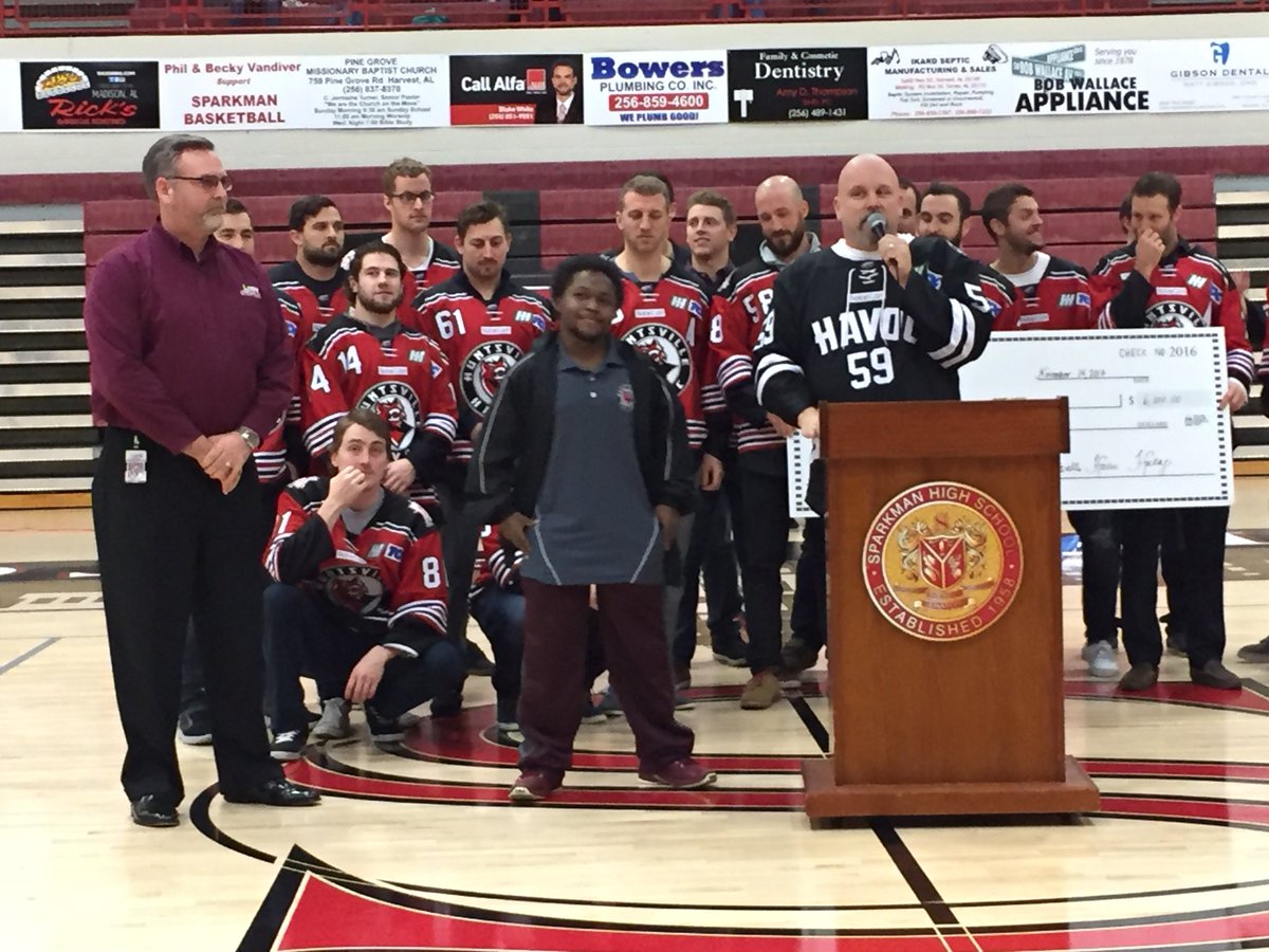 SHSSenators's tweet photo. Thank you @HuntsvilleHavoc for your VERY generous donation to our county’s World of Work program that benefits our special needs program! We are blessed to have you as a partner in this great program! https://t.co/0pGstRLDIz
