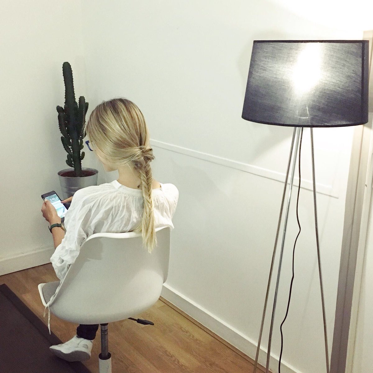 compuglas's tweet image. Coming soon... 🎁🎄Restez connecté ! #backstage #christmasiscoming