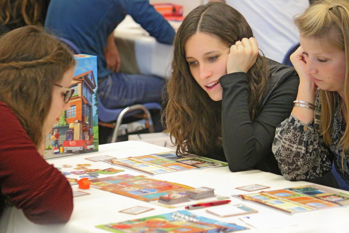 henrol_'s tweet photo. Droomhuis viel in de smaak op het @Spellenspektake en bij @de_spellenprijs als winnaar Familie Spel @white_goblin https://t.co/Yp96KZ7U9w