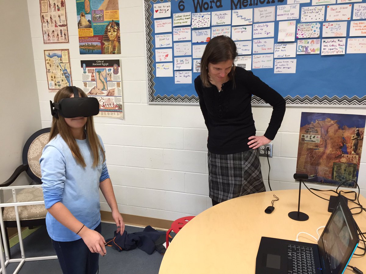 terraceparkelem's tweet photo. 6th gr (+ Mrs. Haller!) exploring the 7 Wonders of the World using virtual reality for a writing piece. #LikeWe'reThere @MariemontSchool https://t.co/nA2HN7gZLQ