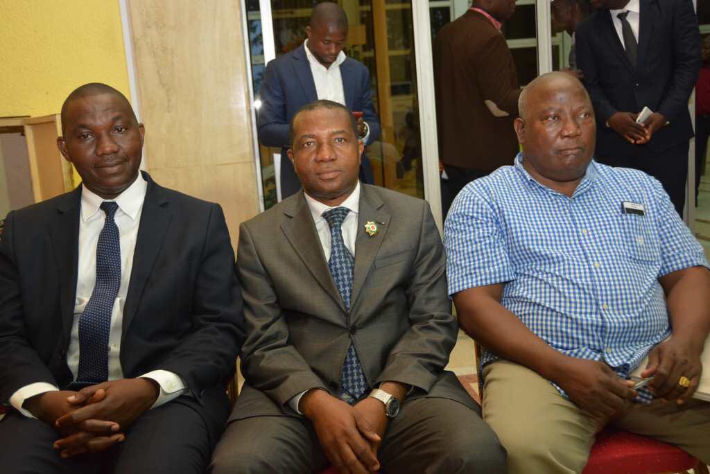 Je salue la forte mobilisation des filles et des fils du Zanzan à la réunion d’information tenue au District D’Abidjan. Tous à Bouna le 25 novembre 2017 pour le grand meeting de reconnaissance au PRADO pour ses actions de Développement dans le Bounkani et le Gontougo. #nialekaba