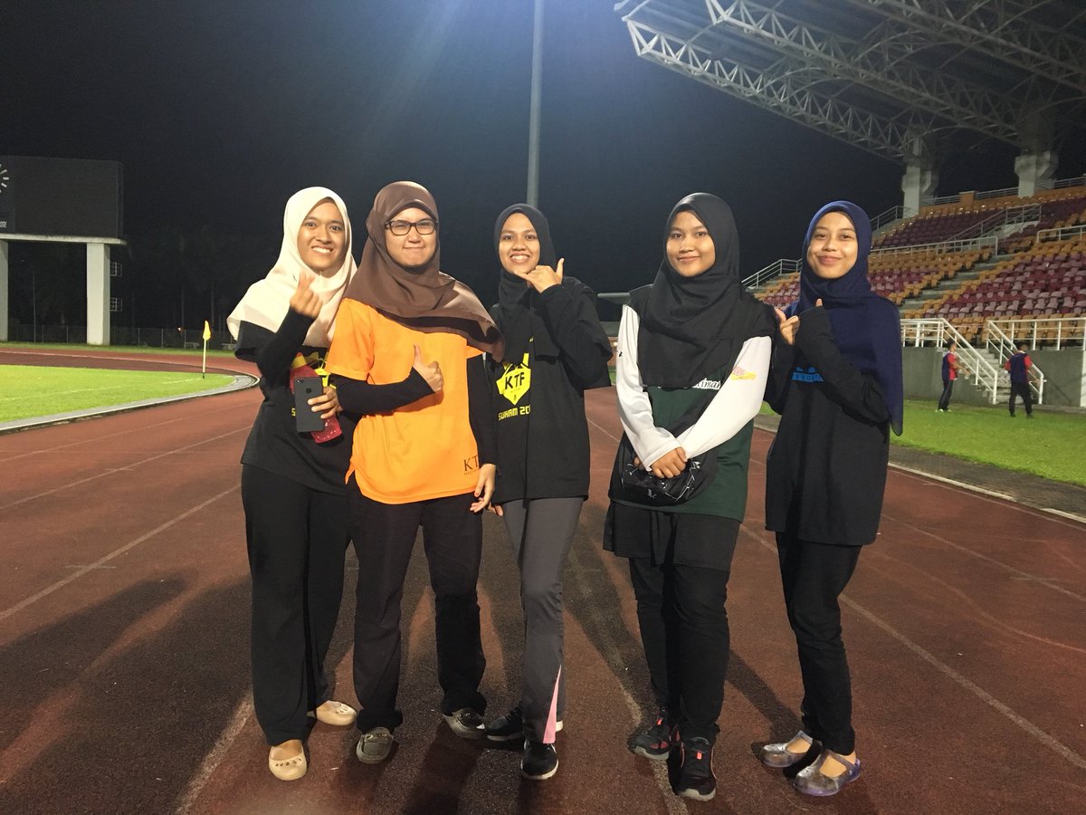 sarahimaniiiii's tweet photo. We’re done with Sukam 17, good job everyone! 💖 #ktfpower #foreversrikandi https://t.co/ojh2ZvwmTh