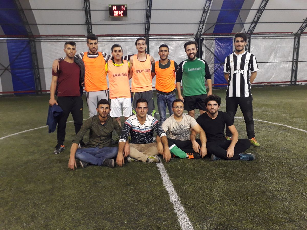 Gerçekleştirilen 5. Olağan kongremizin ardından yönetim olarak halı sahada dostluk maçı düzenledik.
<a href="/mecertas/">Melih Ecertaş</a>  <a href="/HalilYomak/">Halil TR🇹🇷🇹🇷🇹🇷</a>