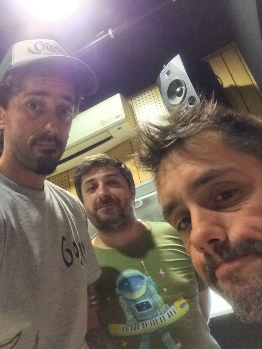 ResantaOficial's tweet photo. Ya estamosssss en @Vorterix !!

Poné #BACKUP 🤘🏻
@RamaQuesada https://t.co/GPsW4PIK1d