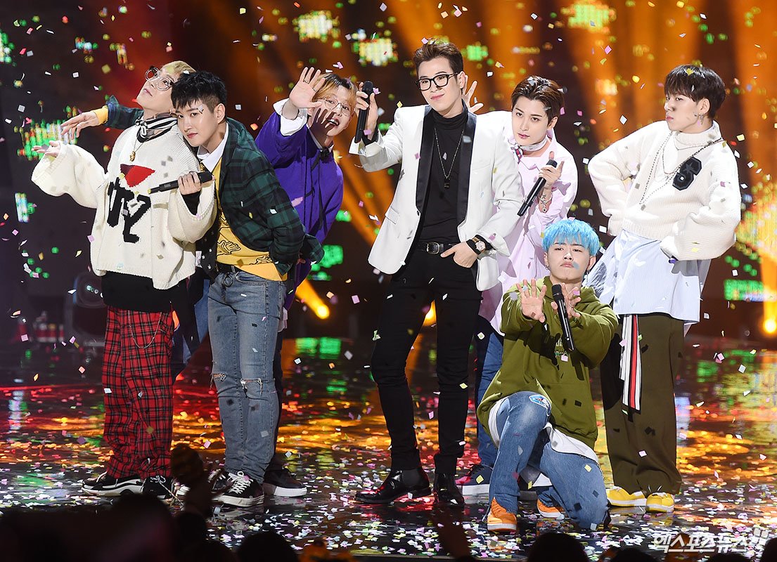4daBLOCKERS's tweet photo. [FOTOS] 14.11.17 - Block B no SBS MTV The Show na performance de One Way https://t.co/SMRNOO6ME1