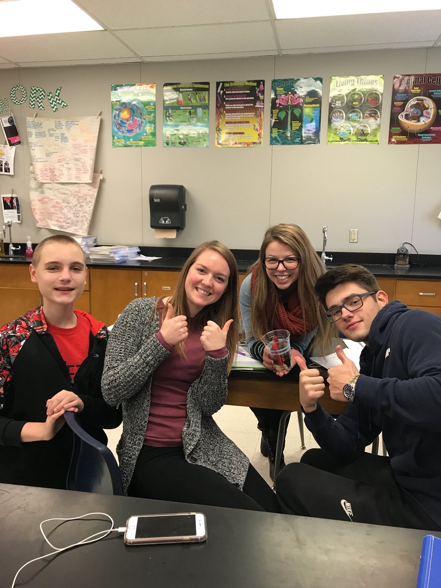 libbythomps's tweet photo. GO ANATOMY! We love you Mrs. Clair<3⚛️ #edibleskin @ClairBio https://t.co/tVWnmIY0eo