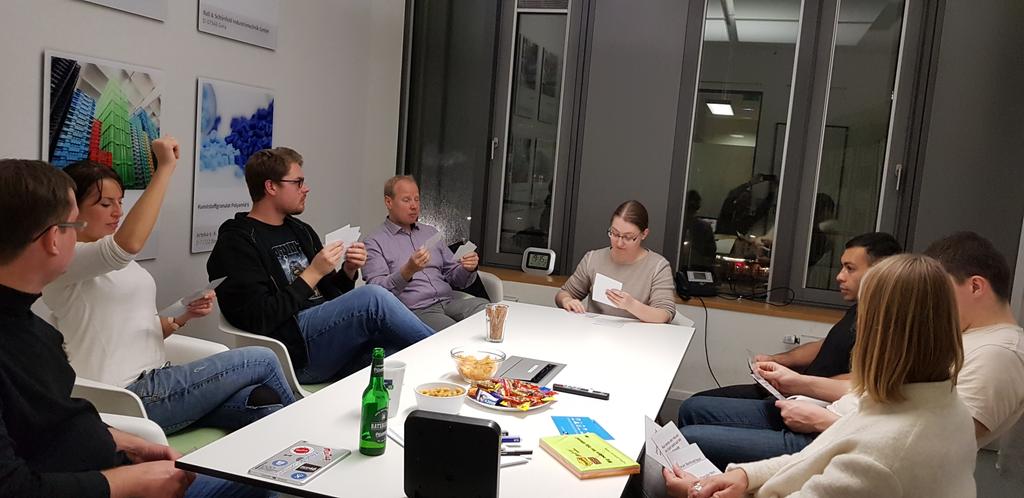 Unser zweites Learning-by-Playing #Meetup ist in vollem Gange. Hier wird gerade die Farmers Challenge gespielt