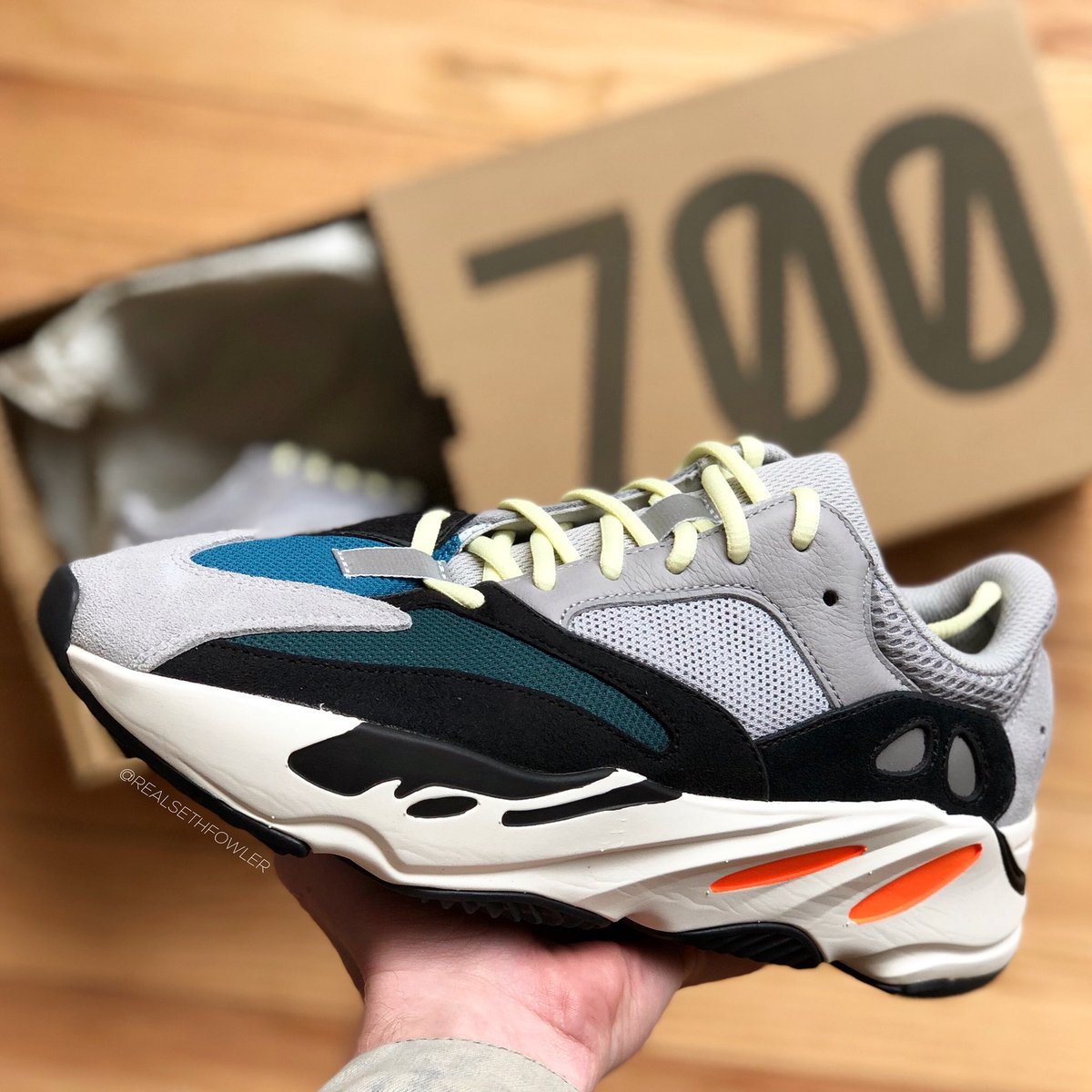 yeezy 700 midsole