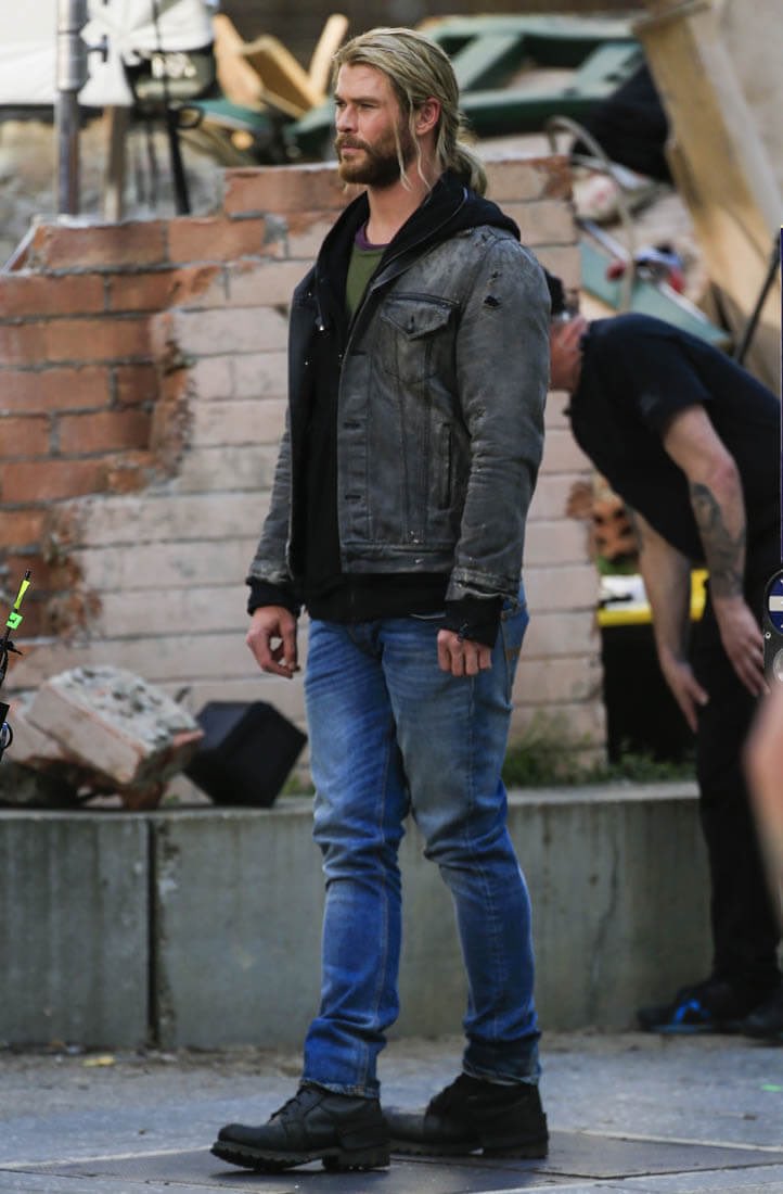 AsgardsLeader's tweet image. He’s trying his best to fit in. Though he’s got to admit Midgardian clothes are rather lack luster.