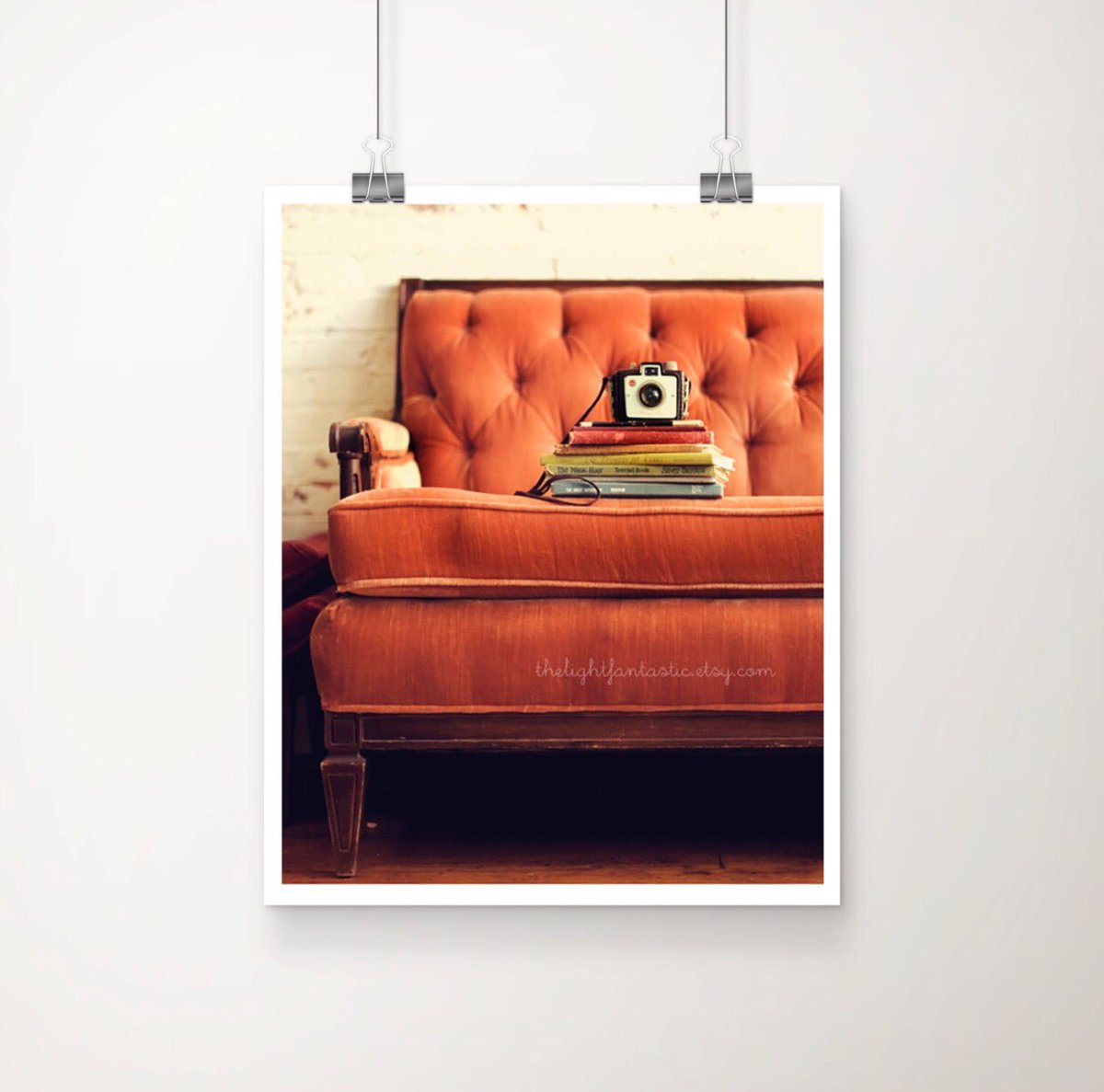 Mandy__Bryant's tweet photo. A cozy little print to warm up your space 📚 @Etsy https://t.co/oheepsWbgM #readingnook #booklover #reading #teacher #librarian #photography https://t.co/7rsASZmKNe