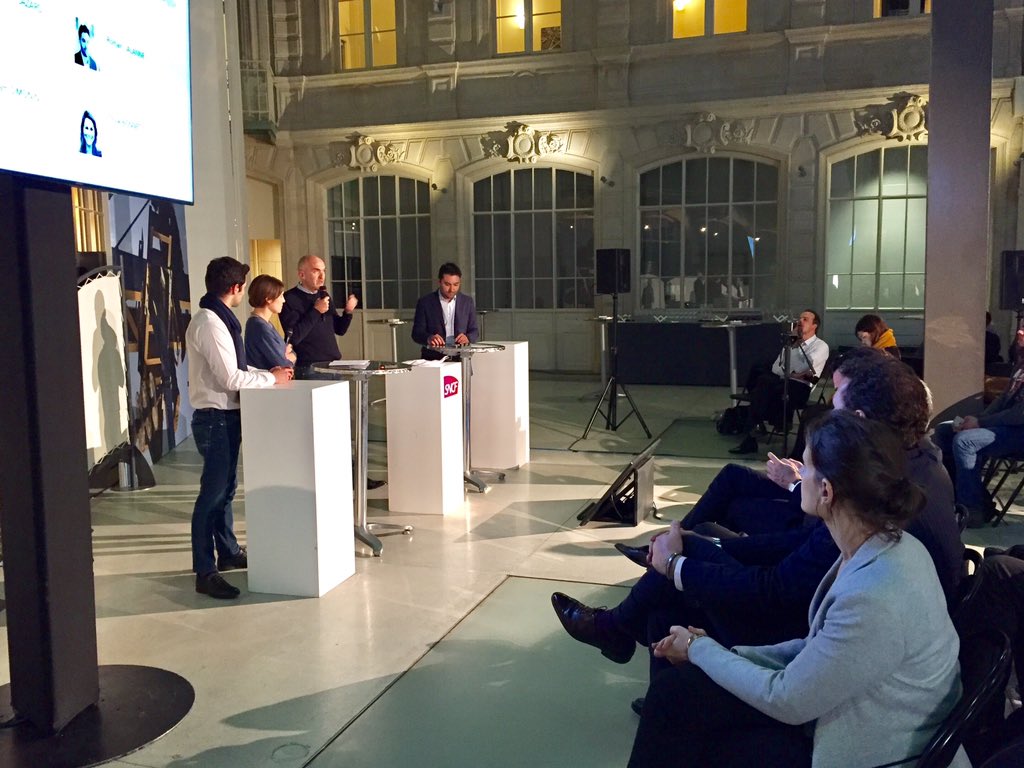 _dgodi_'s tweet image. .@jmlazard fondateur de #OpenDataSoft nous explique l&apos;utilité de l&apos;#API #SNCF