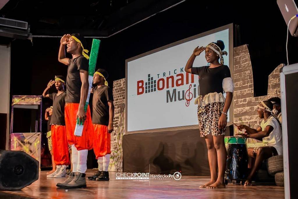 theCheckPointNG's tweet photo. @Regranned from @tualebaba1 -  #AboutNov5th2017 
#checkpoint3thestageplay 
Thanks @prince_nefe @mallamkabir  for t… https://t.co/SiHcnFU7UP https://t.co/I6xSfsAkZU
