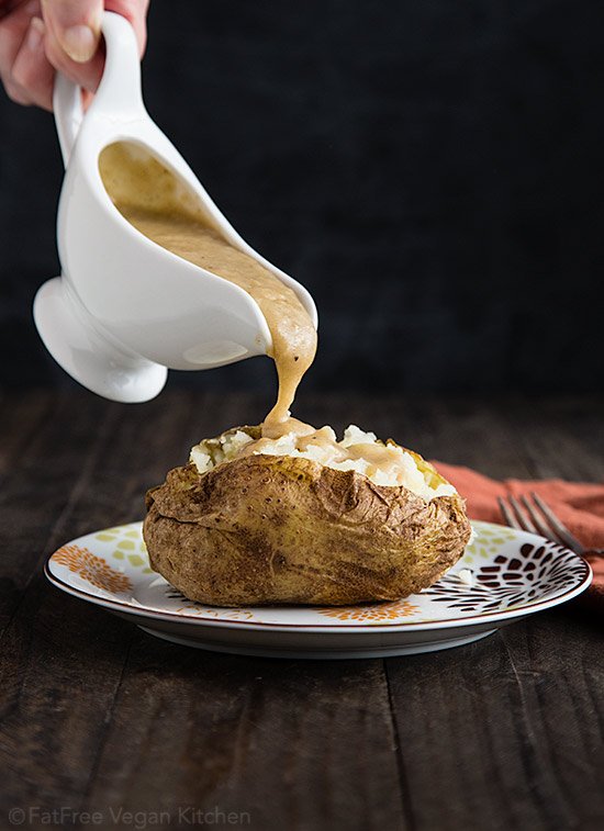 FoodWorksCT's tweet photo. Vegan gravy can be just as satisfying, and we carry all of the ingredients! https://t.co/rSq6bpZb6h https://t.co/Hs27lZrPPm