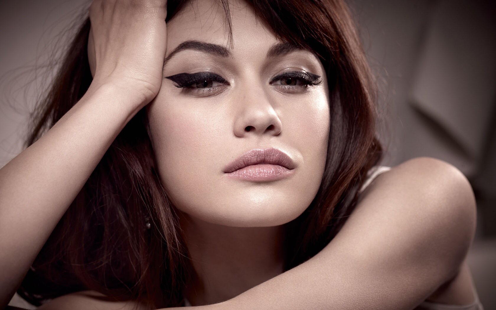    We wish a very happy birthday to the gorgeous Olga Kurylenko! ¡Feliz cumpleaños 