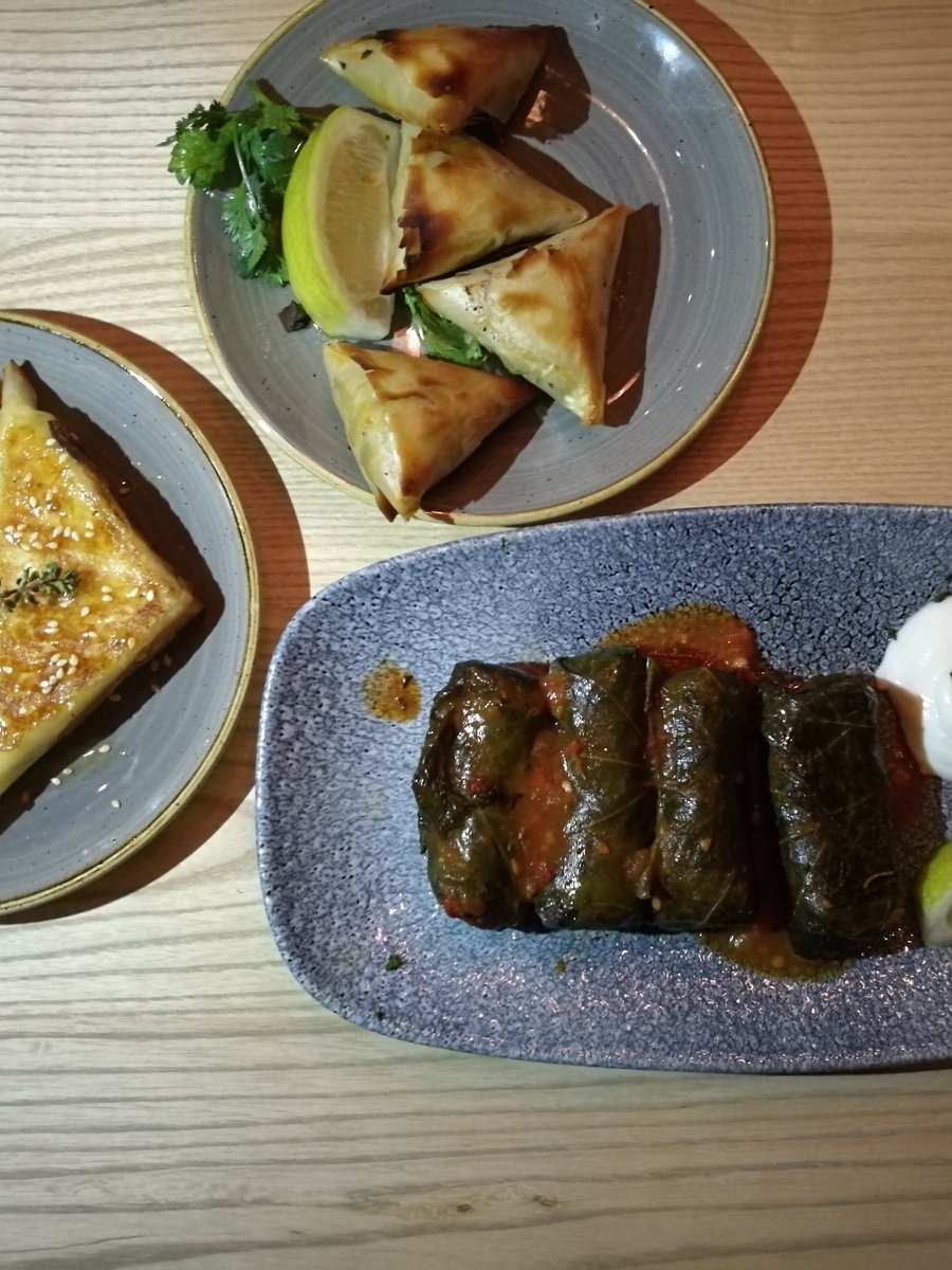 AnneDoli's tweet photo. Although there's not a lot of vegetarian options, the ones they have are tasty! #PappasRefined https://t.co/arumiJfubv