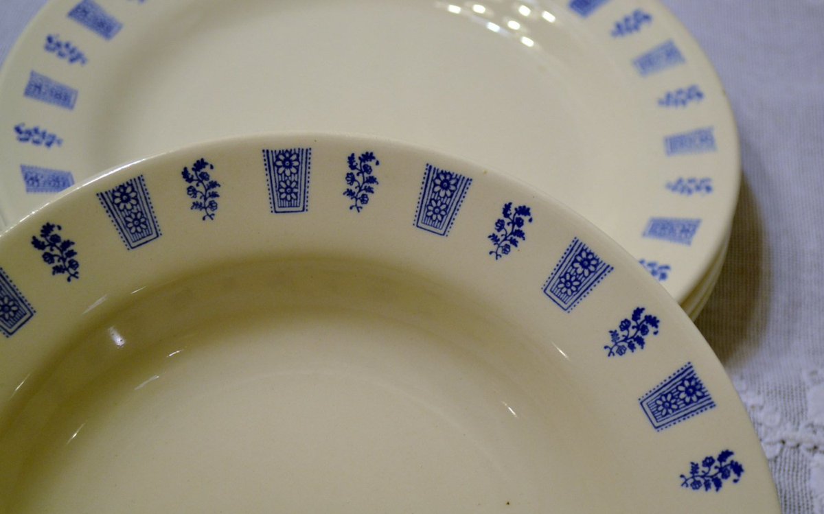 panchosporch's tweet photo. Vintage Oxford Dinner Plate Bowl Set of 3 Blue White Brazil Replacement PanchosPorch https://t.co/EvSsqrRJPo #handmade #etsyretwt https://t.co/SRAKxZXuqk
