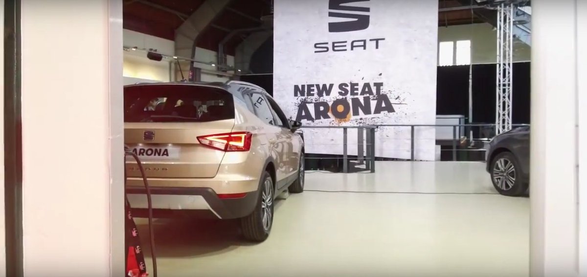 Seat Arona valt letterlijk met de deur in huis bij Bouw &amp; Infra Park
bit.ly/2hy9pBC  #Seat #Seatarona