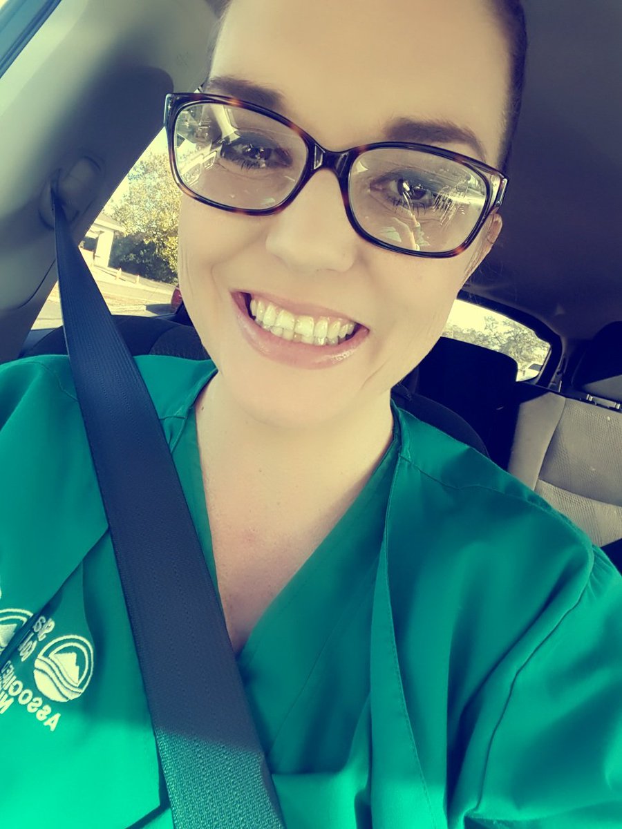 RNAmberT's tweet photo. @tlmiller82 @latrinaa35 @mama2gingers @DonnieWahlberg @dannywood @Mirandajro2 @BloquitaTurnOns @SkipperChic @NKOTByoungathrt #TWUG #nerdynurse https://t.co/pDsiA4CrS3
