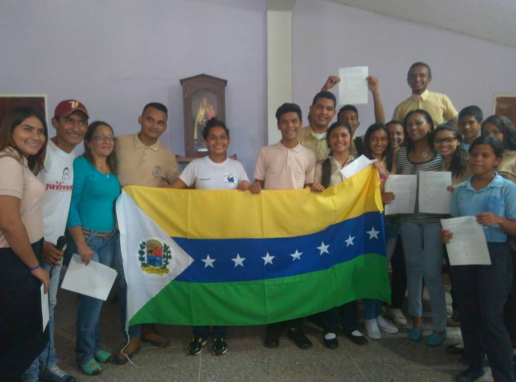 mineducacion_ve's tweet photo. Abanderamiento de voceros @Apure_Obe. 
Rumbo al 4to Congreso Nacional de la @Feveem con la participación de 7 municipios del Edo. #Apure @JauaMiranda @NicolasMaduro @OBEVenezuela @CONOPEVENEZUELA https://t.co/RQHrbetkkx