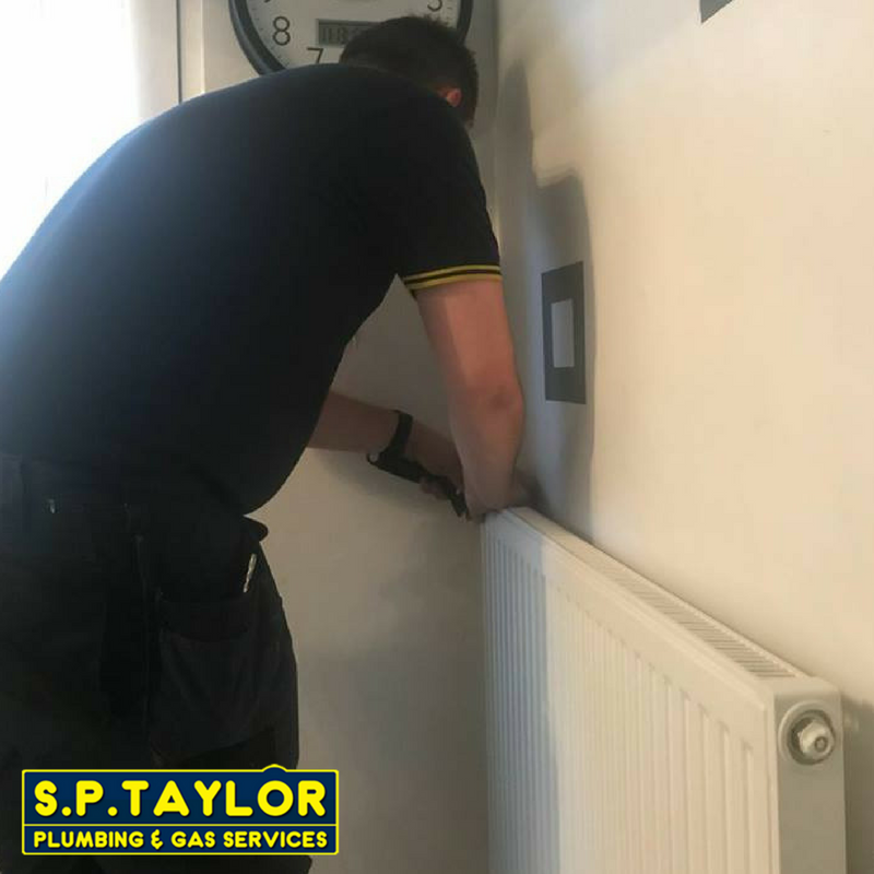 SPTaylor2's tweet photo. Did you know? Hot water radiators should be 'bled' at least once every year, usually at the start of winter 🏡❄️Now is the perfect time to get your radiators bled. Here's a quick look at a radiator we bled earlier this week. For plumbing &amp; gas services, call us on 01922 474313. https://t.co/YB9UeCAl5f