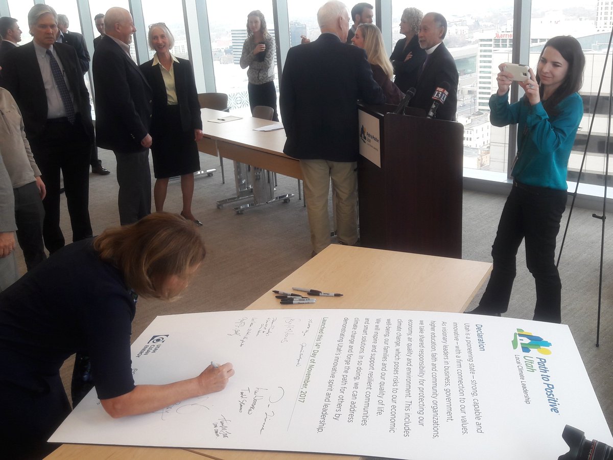 UtahCleanEnergy's tweet photo. There are over 40 different #PathtoPositive Utah leaders! @slcmayor Jacki Biskupski, @UtahCleanEnergy director Sarah Wright, @JonesWaldo principal Glen Watkins, &amp; @SummitCountyUT council, Glen Wright are a few signing the #pathtopositive declaration today! https://t.co/754nKEyOzs https://t.co/8LEehX6Vhq