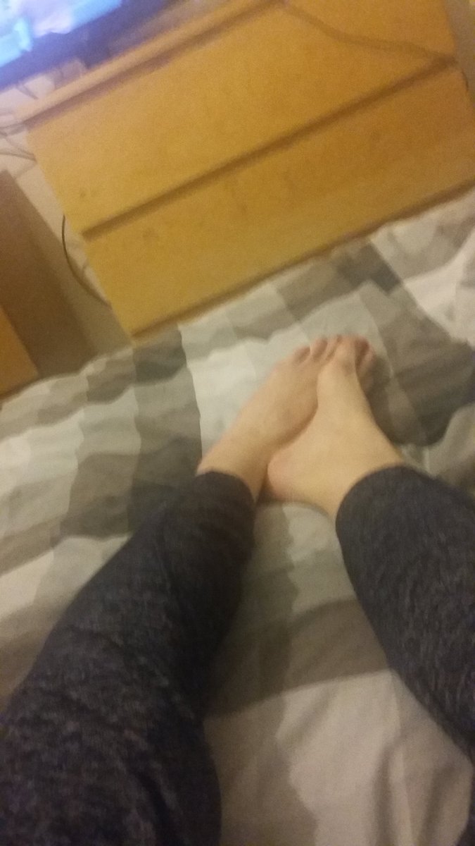 lunabluealpha's tweet photo. It's so good to be home 
#findom 
#newpets
#footfetish 
#kik 
@RTfaggot 
@RT4fet 
@I_Spprt_Findoms https://t.co/lIVvNTx0uN