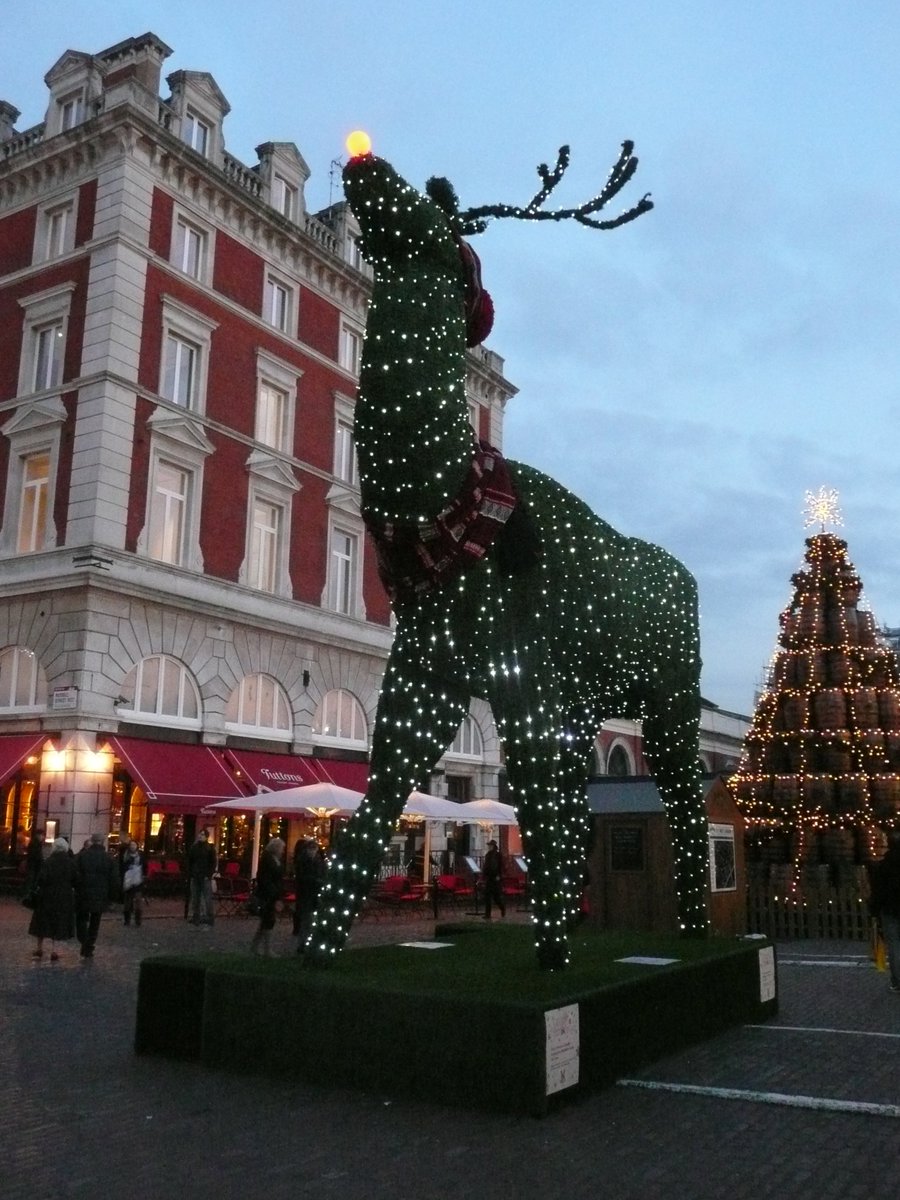 Teachers: Tweet me your favourite Christmas poems for children and I'll list them on my blog. If you can say where other teachers can locate them, that would be even better.  #Christmas #ChristmasIsComing