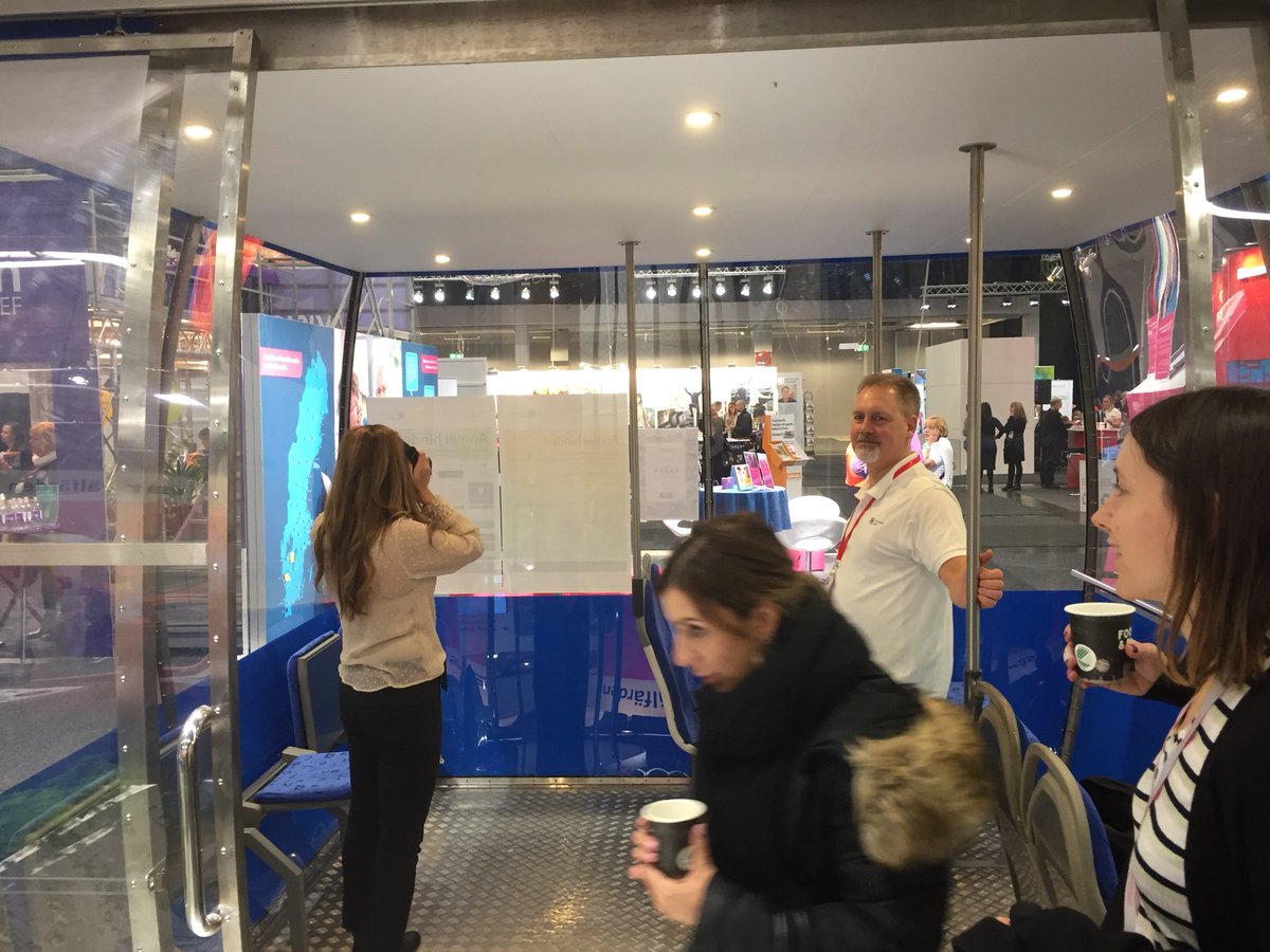 sonermaria's tweet photo. Provåk linbanan i VR. #360grader Göteborgs Stads monter på #kvalitetsmässan #GöteborgsStad https://t.co/qnBMP8K0J0