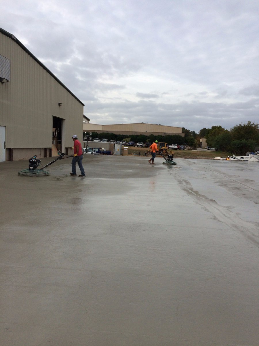 KeystoneMillwrk's tweet photo. Expansion Update: We have a slab! Where just a week ago was dirt, we now have a 20,000 sq ft concrete slab. https://t.co/BKCZlCVVH9 https://t.co/huXSdMkvt3