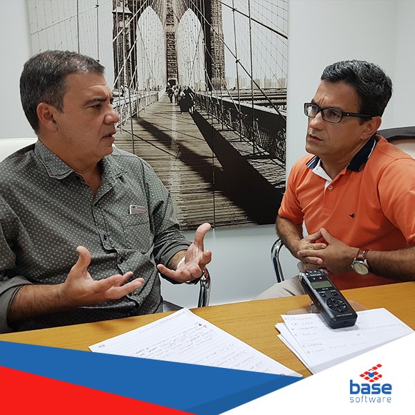 basesoftware's tweet photo. Tem novidade vindo por aí! Rolou gravação de podcast com o André Lins, da O2 Seguros. Em breve vai estar disponível no Intelimóveis! 😁 https://t.co/pjC6CqnKDj