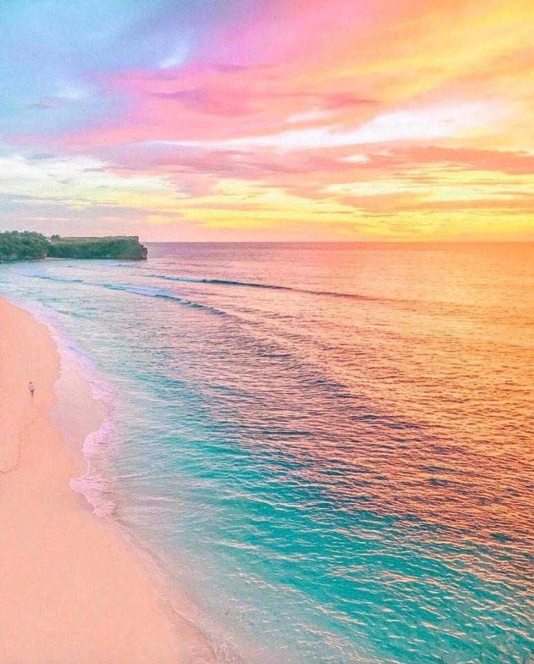 QShethority's tweet photo. Take me there! @shethority #SheThority https://t.co/G5hK44D0WE