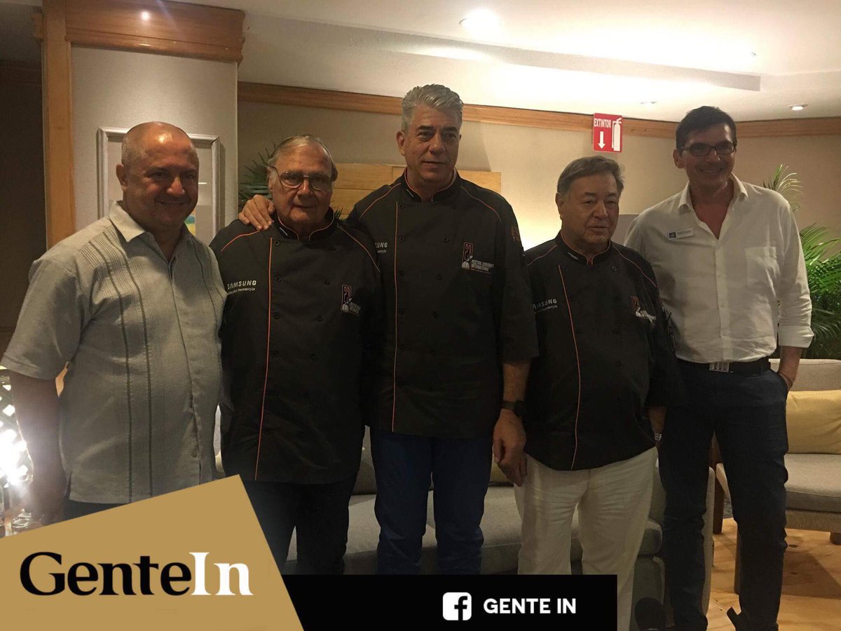 genteinpv's tweet photo. EL FESTIVAL GOURMET LLEGA A PUERTO VALLARTA
En medio de las festividades gastronómicas, se llevó a cabo la rueda de prensa en donde se dieron a conocer los detalles sobre este #23FestivalGourmet. El cual sin duda ofrecerá lo mejor de la gastronomía #GenteIN #PuertoVallarta https://t.co/LAHojQ19UZ
