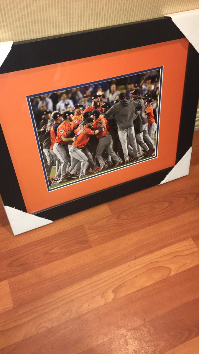 IncredibleVolkk's tweet photo. My mom is in hospital &amp; is the biggest Astros fan alive.What's chances of getting this signed? @JoseAltuve27 @kidkeuchy @TeamCJCorrea https://t.co/AsfluXv9ak