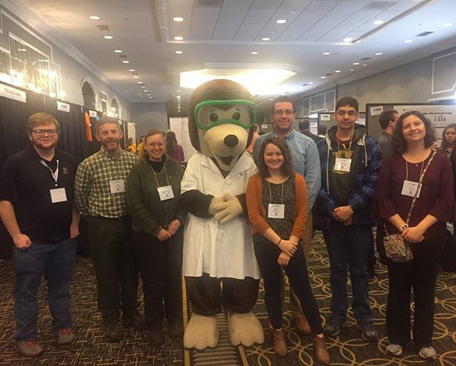 FerrumCollege's tweet photo. @ferrum_college chemistry represents at #SERMACS2017! 📷: @fc_chemistry https://t.co/8tP6oyEd03