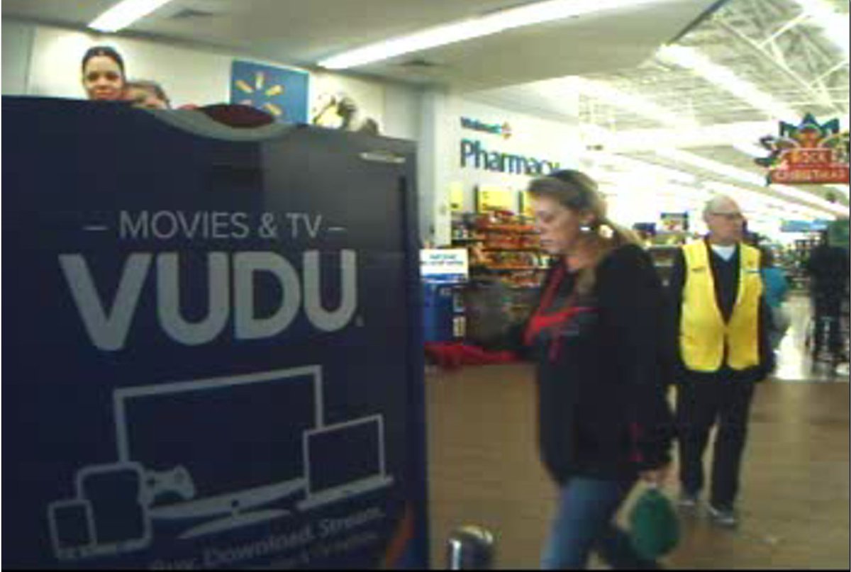 FranklinCityPD's tweet photo. FPD Investigators are trying to identify this woman in connection with a recent theft case.  If you can identify her please call the FPD tip line at (317) 346-1100. https://t.co/FvwGLFA0cL