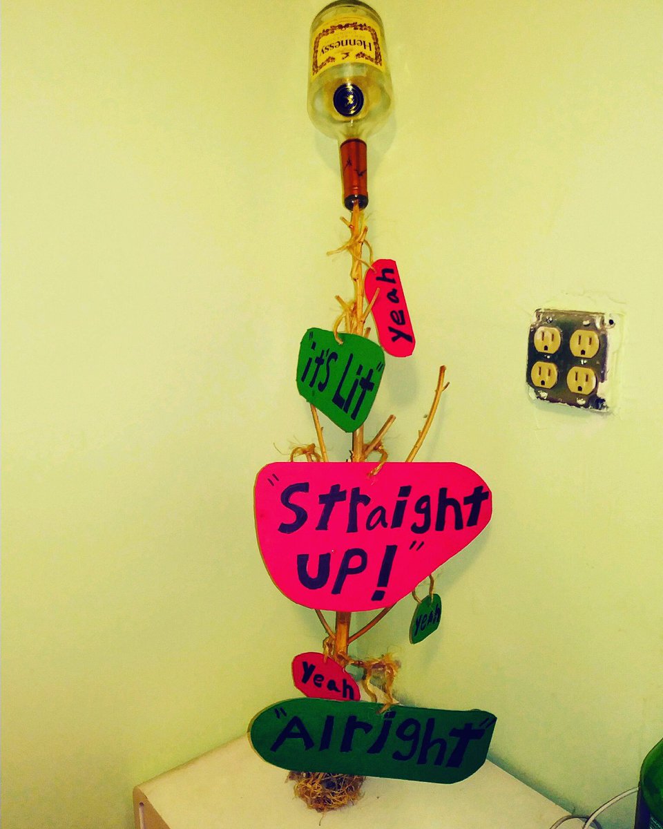 KushBrains's tweet photo. MADE THIS CHRISTMAS TREE FOR @trvisXX “MERRY LITMAS” https://t.co/mFFuMSEQmb