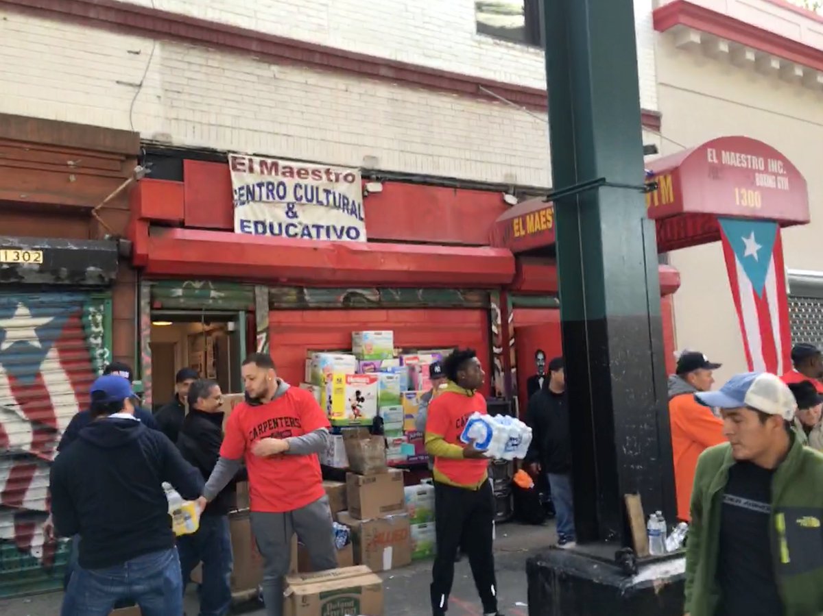 CarpentersNyc's tweet photo. #UnionCarpenters volunteering for #DisasterReliefEfforts at El Maestro Inc. in the #Bronx. #PuertoRicoRelief #UnidosPorPR #PuertoRicoSeLevanta https://t.co/bRSuKm2W28