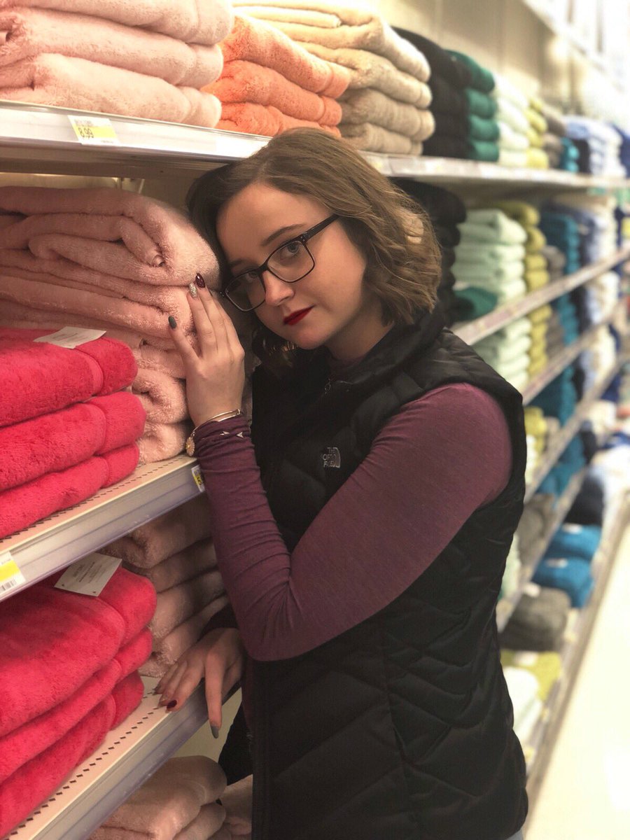 a m b e r ☁️☁️ tweet media