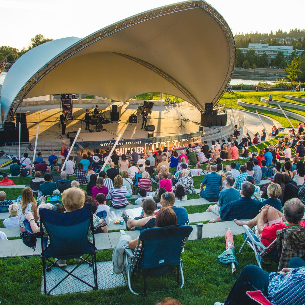 Town Centre Park Named Greatest Public Space for 2017  ow.ly/KOgB30gzQst <a href="/GreatPlacesCA/">GreatPlacesInCanada</a>  #Coquitlam #TownCentrePark