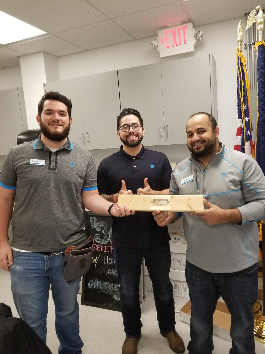 <a href="/NorfolkSquare/">Bryan Gallego</a> with a 2X4 <a href="/renard_romeo/">Romeo renard</a> @StevoPoly17 #lifeAtAtt #steeletheshare #teamwork #back2back #entertainmentfirst <a href="/RGordon_757/">Roger Gordon</a> <a href="/jd4180/">John Denning</a> <a href="/404girl/">Betsy Francis</a> @MidAtlantic1860 #mightiest