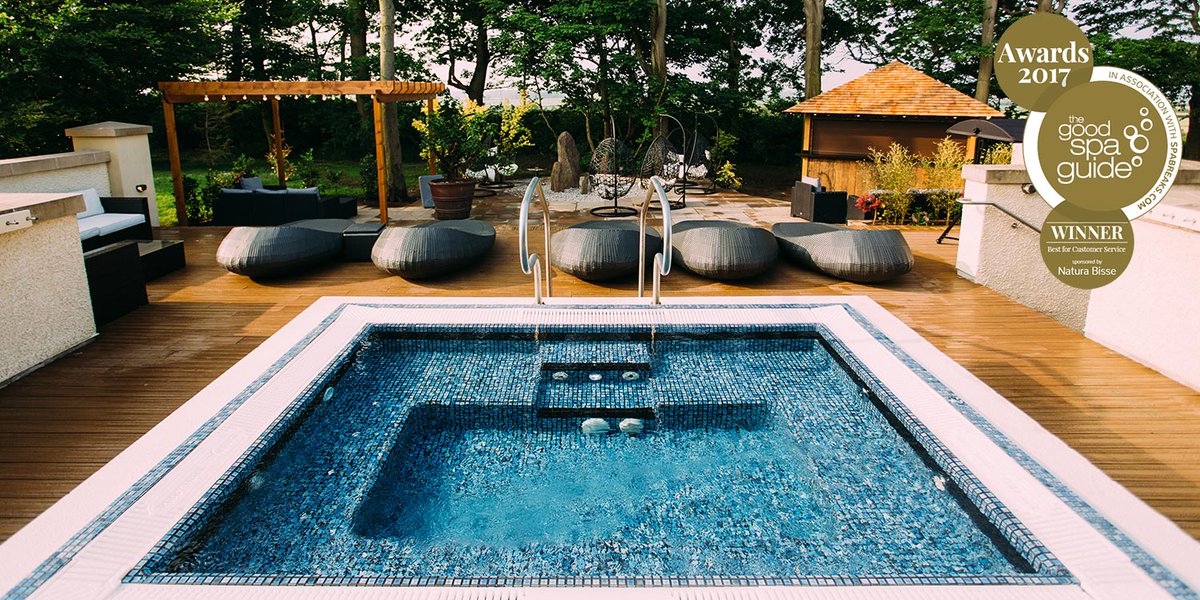 GoodSpaGuide's tweet photo. The winner of the #GoodSpaAwards Best Spa for Customer Service sponsored by @NaturaBisse_Int is  @RibbySpaHotel https://t.co/EYXIr9FzIW https://t.co/iUUk8HtG5m